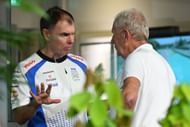 Racing Bulls boss Alan Permane with Helmut Marko at the Singapore Grand Prix - Source: Getty